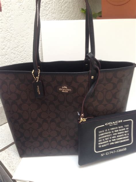 precio bolsa coach original|bolsas marca coach original.